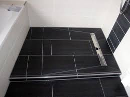 Der untergrund (betondecke oder betonboden) sollte eine aufbauhöhe von mindestens 70 millimetern haben. Fliesenspiegel Bei Duschrinne Forum Auf Energiesparhaus At