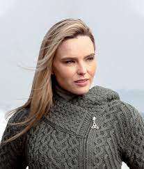 Geansaí árann) is a style of jumper that takes its name from the aran islands off the west coast of ireland. Aran Crafts Official Website Authentic Collection Of Irish Aran Sweaters For Men Women Children