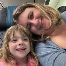 Jennifer Dooley's Instagram, Twitter & Facebook