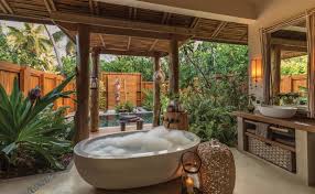 Great decor idea for an apartment or diy gift for a friend or teacher. 10 Eye Catching Tropical Bathroom Decor Ideas That Will Mesmerize You