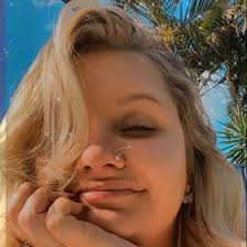 Laura Dakin (lauraannephilly)