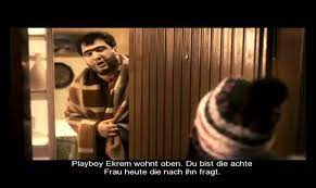 Üç yaşındayken geçirdiği trafik kazası sonucunda gözlerini kaybetmiştir. Recep Ivedik 3 Film Trailer Kritik
