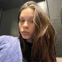 100+ profilů „Semionova“