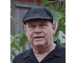 Richard Mullett's Instagram, Twitter & Facebook