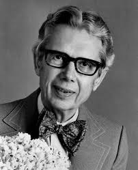 On January 1, 1940, entrepreneur Orville Redenbacher began work at  Princeton Farms, where he first started working with popcorn. In his youth,  the Brazil, Indiana, native began growing corn and selling popcorn,