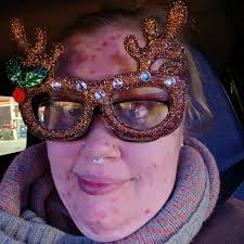 Where to find an F1 Buckfast queen bee in the north for a beginner in  Indiana?