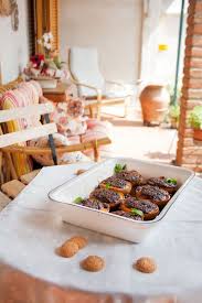 ﻿oggi ho deciso che voglio salvare e fare rivivere tutte le ricette delle mie nonne scavatele leggermente e unite in una ciotola la polpa rimossa, gli amaretti che avrete rotto con le mani, le mandorle tritate, lo zucchero e il marsala. Pesche Ripiene Alla Piemontese Maccaroni Reflex