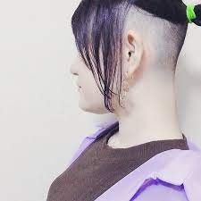 紫咲 しおう はinstagramを利用しています 刈り上げしちゃったぜ 夏 刈り上げ女子 志麻リス 刈り上げ女子 ロングヘア 刈り上げボブ