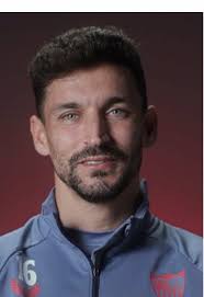 Jesus Nava Dejando Su Legado En Las Vitrinas