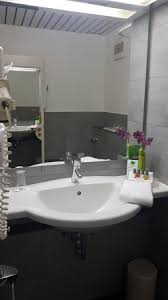 A pillow menu is available. Holiday Inn Dusseldorf Neuss Aufnahme Von Holiday Inn Dusseldorf Neuss Tripadvisor