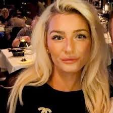 Joanne Donohue's Instagram, Twitter & Facebook