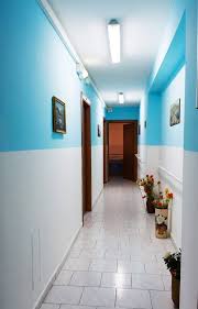 A calvizzano, in provincia di napoli, la casa di riposo stella d'argento accoglie i suoi ospiti con calore e professionalità al fine di garantire a tutti un soggiorno spensierato, rilassante e munito di ogni comfort. Casa Di Riposo Napoli E Provincia Per Anziani Prezzi E Disponibilita