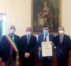 Onorificenze al merito della repubblica italiana. Emergenza Covid Aorn Di Caserta Tre Onorificenze Dell Ordine Al Merito Della Repubblica Italiana Appiapolis News In Tempo Reale