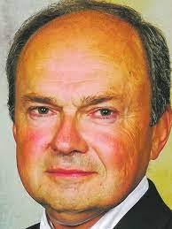 April Pyles's Instagram, Twitter & Facebook