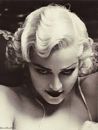 Pin di Babi su Bárbara Marques