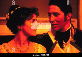 PERSUASION AMANDA ROOT as Anne Elliot, CIARAN HINDS as Captain Frederick  Wentworth Date: 1995 Stock Photo