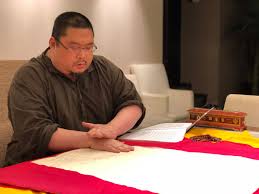 Drama terbitan global station sdn bhd ini akan disiarkan setiap hari pada bulan ramadan bermula 6 mei 2019 jam 7. Parinirwana Dari Yang Mulia Kyabje Tsem Rinpoche Bahasa Indonesia Tsem Rinpoche