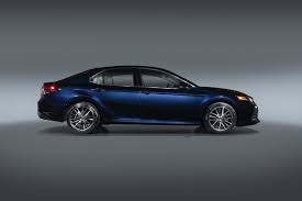 Вариатор · передний привод · бензин · 2,0 л (150 л.с.) на центральном складе. New And Used Toyota Camry Prices Photos Reviews Specs The Car Connection