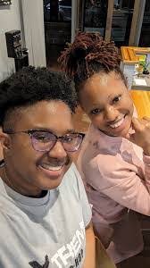 Vickey King's Instagram, Twitter & Facebook