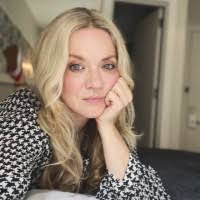 Kelli Howard's Instagram, Twitter & Facebook