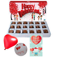 Whether you go for traditional valentine's day gifts or you're looking for more unusual ideas, you'll find great options here. Valentine S Day Gift Valentines Day Chocolates Valentines Day Gift Hamper Valentine Special Dark Chocolate 18 Pcs Free Love And Heart Shape Balloons Free Valentine S Day Greeting Card Amazon In Office Products