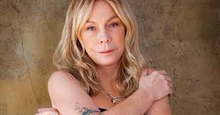 With 'Pieces of Treasure' Rickie Lee Jones makes her 'grown-up record'