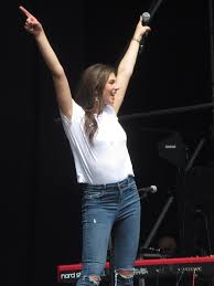 We tell stories and make cool stuff. File Maan De Steenwinkel 1494104165 Jpg Wikimedia Commons