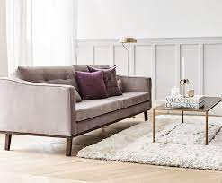 Samt Sofa Alva 3 Sitzer In Taupe Mit Buchenholz Fussen Westwingnow Samt Sofa Braungraues Sofa Stilvolle Wohnzimmer