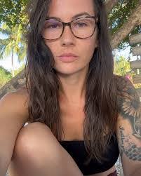 Megan Ray's Instagram, Twitter & Facebook