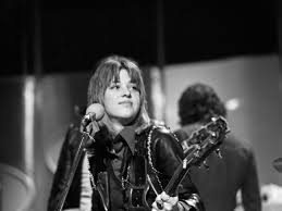 Leather fronted a rock band joined by principal character joanie cunningham. Suzi Quatro So Geht Es Der Kult Sangerin Heute