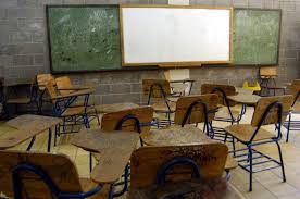 © mujer clases presenciales 2021 inician el lunes 19 de abril: Regreso A Clases Presenciales Sigue En Analisis Mientras Hay Miles De Estudiantes Excluidos Hondudiario