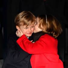 Enfin charlène de monaco voit le bout du tunnel. Photos Charlene De Monaco Nouvelle Apparition Craquante De Ses Jumeaux Jacques Et Gabriella Gala