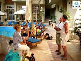 يوجد شقق سكنية للأيجار في باراديس روووعه مع رؤية البحر وجمال الطبيعة بالغردقة أستوديو 2 فرد 375 ج غرفة و ريسبشن 2 فرد طفلين 475 ج غرفتين و ريسبشن 4 فرد طفلي