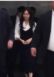 문채원(文彩元, 1986년 11월 13일 ~ )은 대한민국의 배우이다. ë¬¸ì±„ì› ëª¸ë§¤ ì‹¤ë¬¼ì§¤ ë„¤ëª¨íŒ