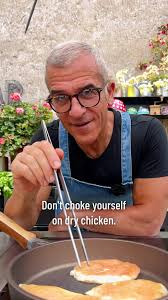 Homemade Caesar Salad Recipe with Crunchy Croutons