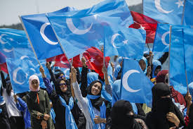 #boycotchina #oeigoeren en misschien helemaal maar eens het outsourcingsbeleid bij grote bedrijven heroverwegen. Van Grote Schande Voor De Mensheid Naar Gelukkig Samenle De Standaard Mobile