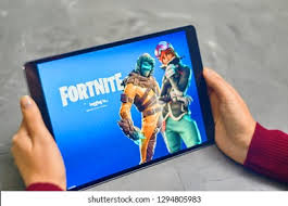 Shutterstock koleksiyonunda hd kalitesinde w letter play logo vector temalı stok görseller ve milyonlarca başka telifsiz stok fotoğraf, illüstrasyon ve vektör bulabilirsiniz. Wplay Co Logo Vector Cdr Free Download