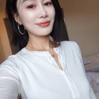 100+ "Julia Do" profiles