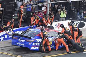 The 2019 version was only about 40 minutes slower. Nascar At Charlotte 2019 Results Martin Truex Jr Wins Coca Cola 600 Bleacher Report Latest News Videos And Highlights