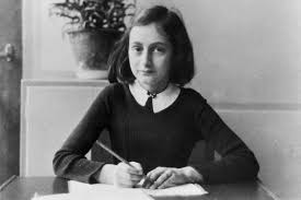 Qui a dénoncé Anne Frank ? Qu'importe, les vrais coupables portaient la  croix gammée