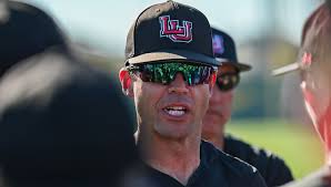 Davis adds 20 to his inaugural class