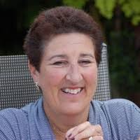 60+ perfiles de «Elizabeth Rayner»