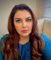 Faiza Hasan's Instagram, Twitter & Facebook