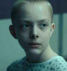 Omg I don't know but they look alike what if the boy is Eddie and Eddie  also mention that before he's hair was buzz 😭