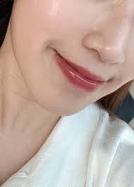 大家平常都用哪種眼影比較多啊? 最近新出的眼影款式超多種的小的有單雙色、中的有4~6色、大的則是9色以上