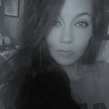 Ashley Raven's Instagram, Twitter & Facebook