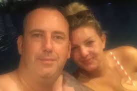 People are loving the crazy antics of Mark Williams and his wife in Dubai