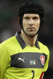 Čech has previously played for chmel blšany, sparta prague, rennes and chelsea. Petr Cech Is A Czech Footballer Who Plays For Chelsea And The Czech Republic As A Goalkeeper Cech Previously Played Goalkeeper Chelsea International Football