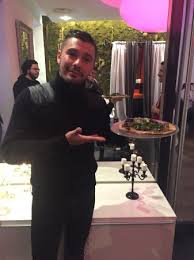 Chez Nous Les Serveurs Font De La Tele Realite Picture Of La Maison Mickael Marseille Tripadvisor