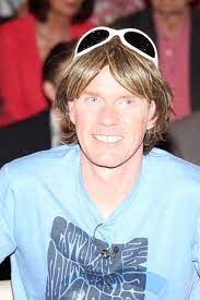 mickie krause ohne perucke lukas podolski klaute ihm seine haare bei fussballturnier express